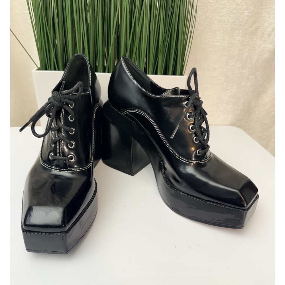 Gianni Bini GB City Girl Oxford Platform Heels Black Patent Lace Up Size 10M Y2K